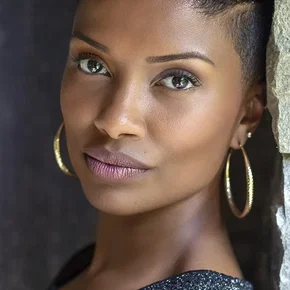 Photo star :  Samantha Walkes