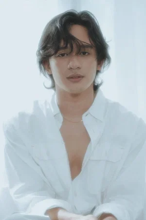  Mikoy Morales photo