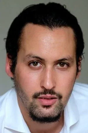  Illyès Salah photo