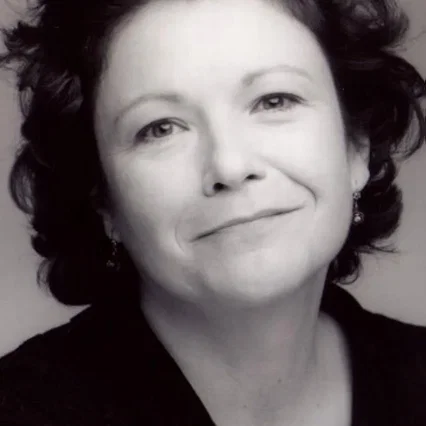  Elizabeth Ruscio