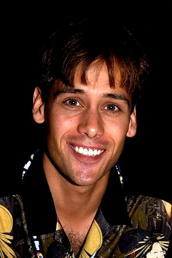  Chris Demetral