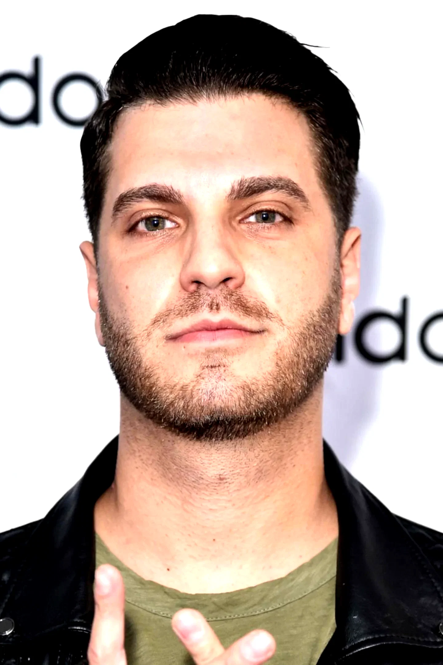  Spencer Charnas