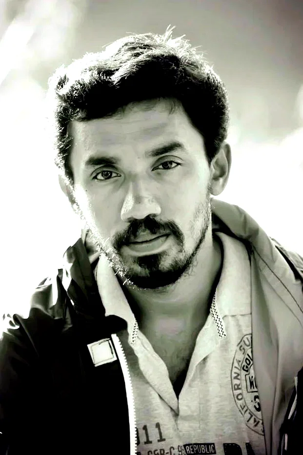  Midhun Manuel Thomas