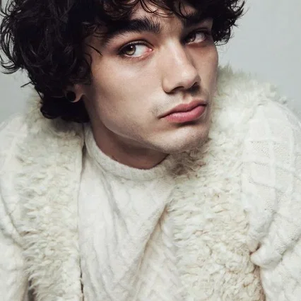  Charlie Polinger