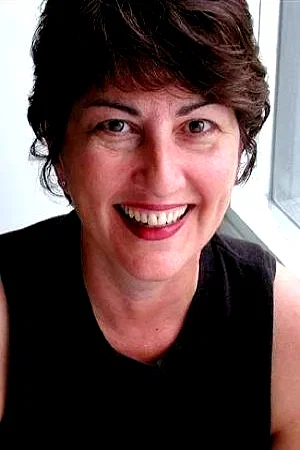  Gail Harvey