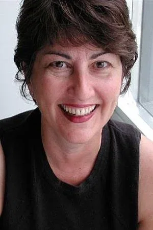  Gail Harvey photo