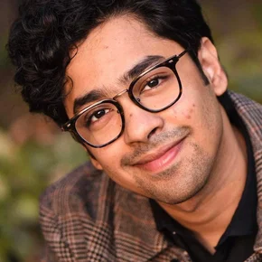Photo star :  Riddhi Sen