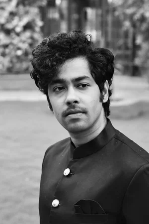  Riddhi Sen