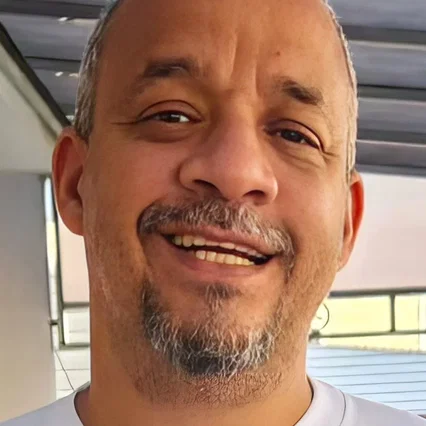  Kako Jacques Bourjolly Jr.
