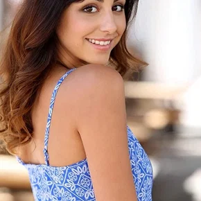 Photo star :  Rafaella Biscayn-Debest