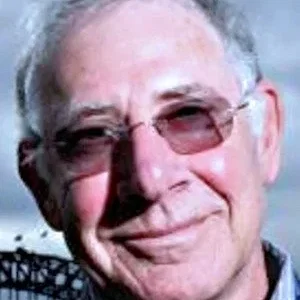  Peter Faiman