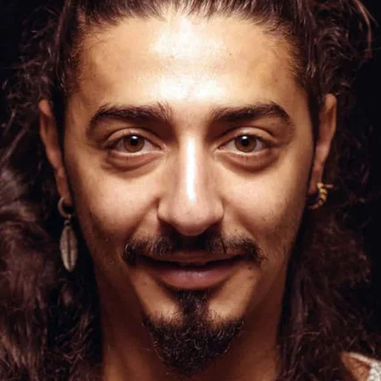  Elie Njeim
