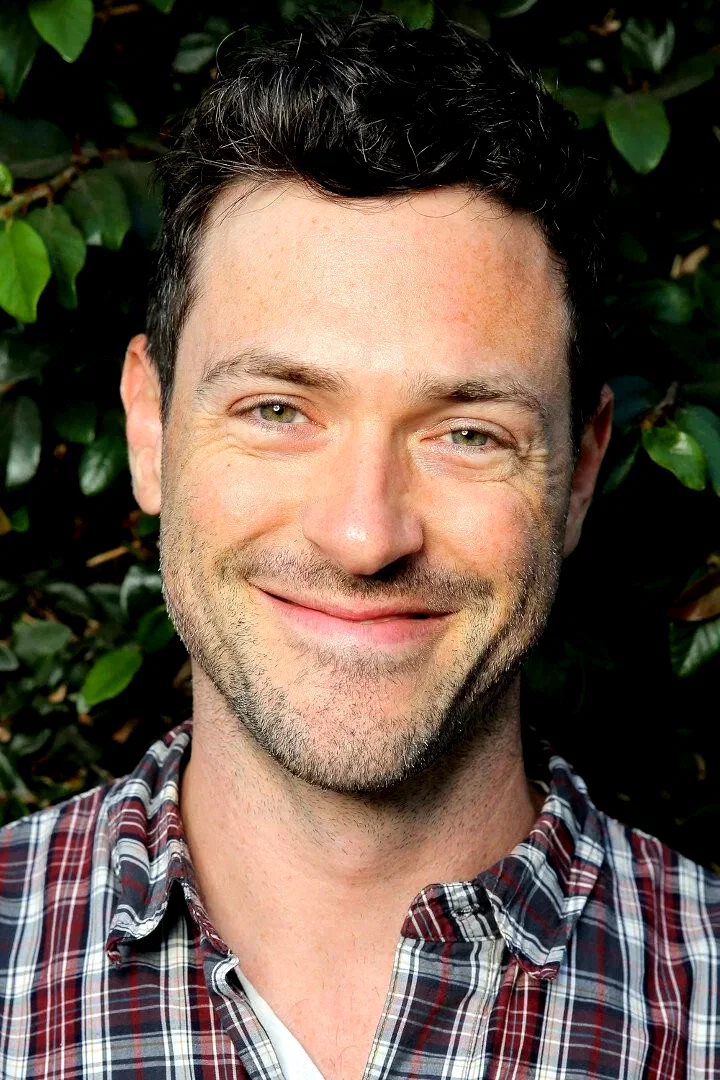  Brendan Hines