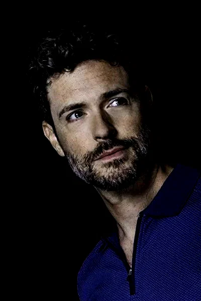  Brendan Hines