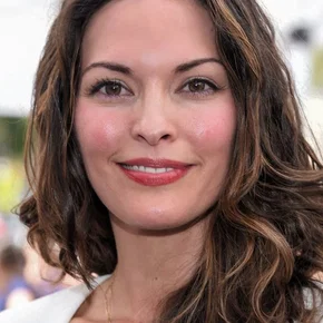 Photo star :  Alana de la Garza
