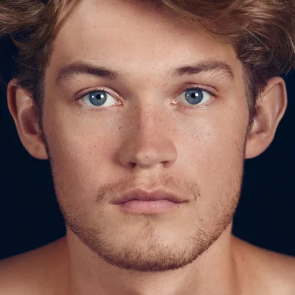  Damian Hardung