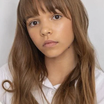  Lily Whiteley