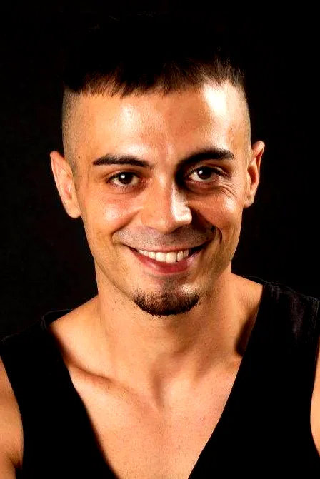  Carlos Oviedo