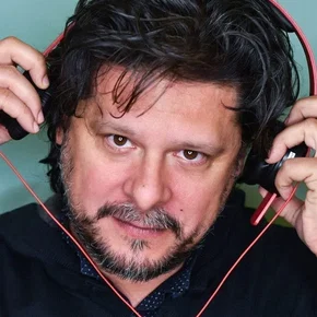 Photo star :  Lefteris Haritos