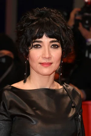 Mitra Farahani photo