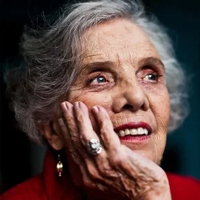 Photo star :  Elena Poniatowska