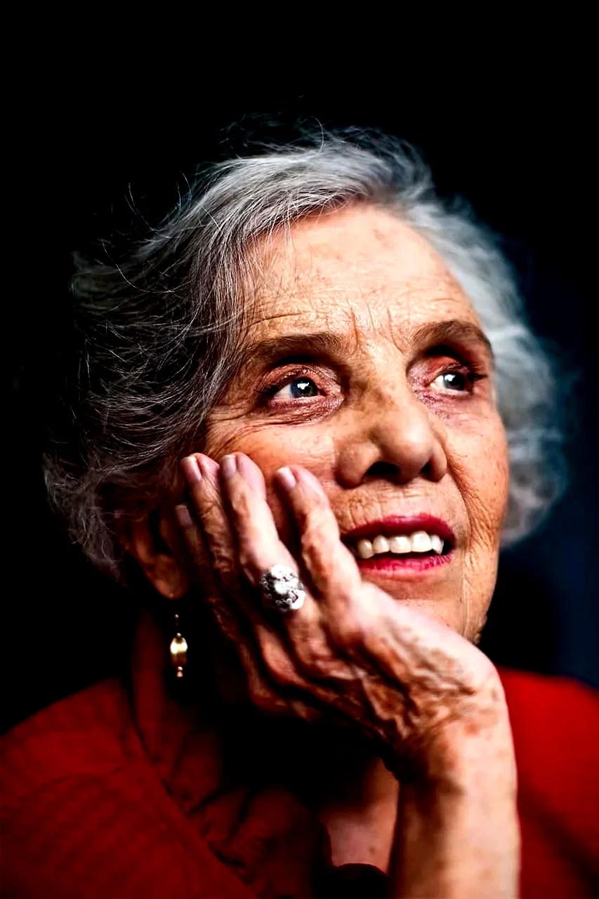  Elena Poniatowska