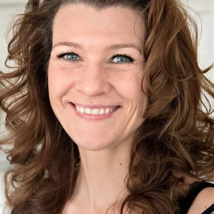  Louise Fribo
