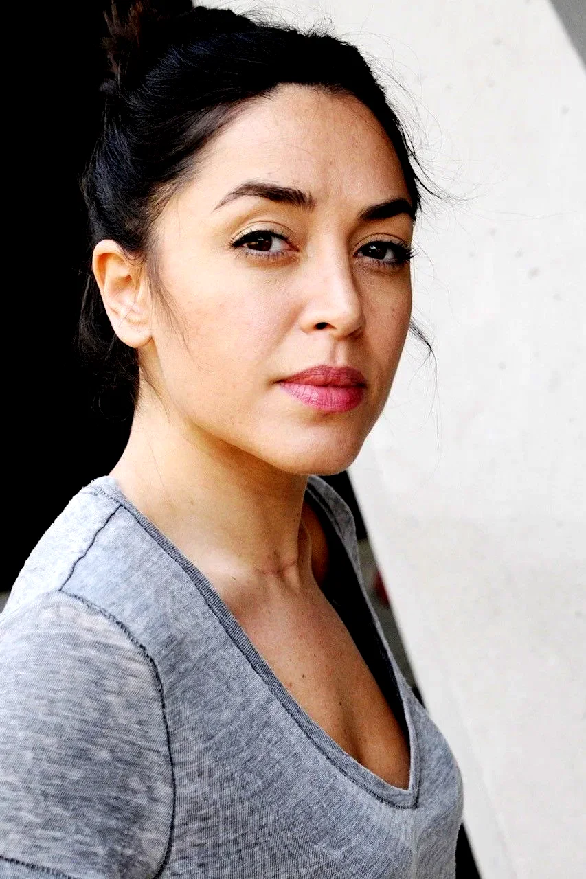  Mona Pirzad