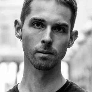  Nicolas Graux