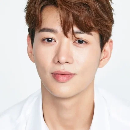  Moon Yu-kang