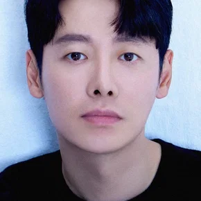Photo star :  Kim Dong-wuk