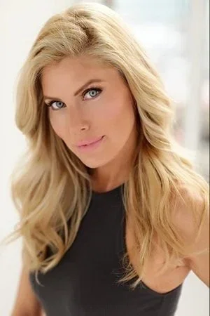  Stefanie Bloom