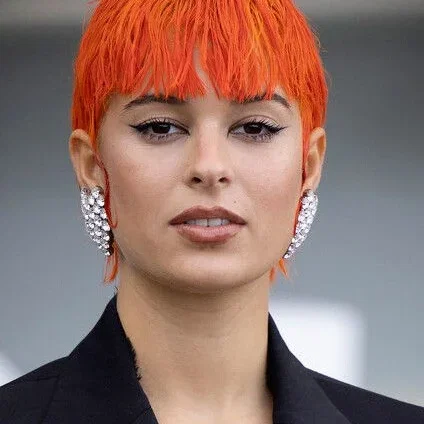  Dora Postigo