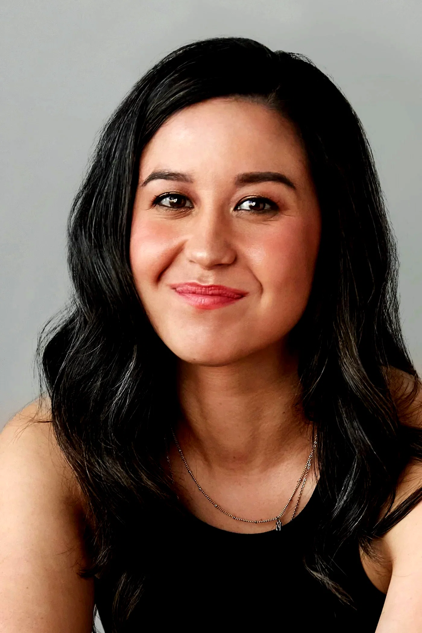  Nina Oyama