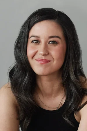  Nina Oyama