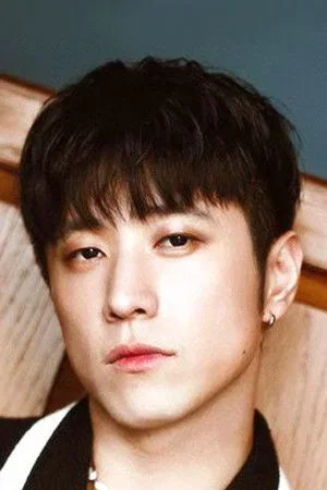  Min Il Hong photo