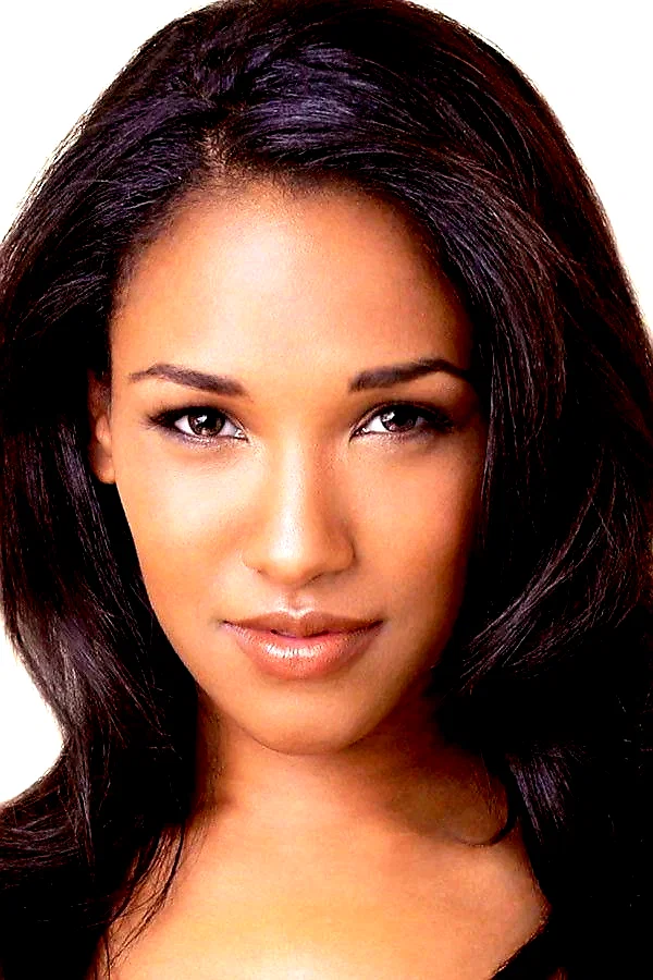  Candice Patton