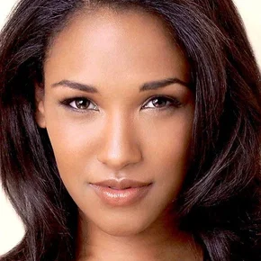 Photo star :  Candice Patton