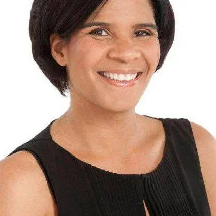  Anne Mensah