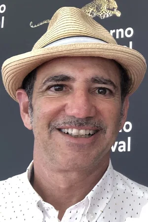  Vincent Landay photo