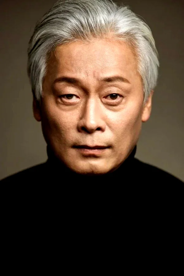  Lee Hwang-ui