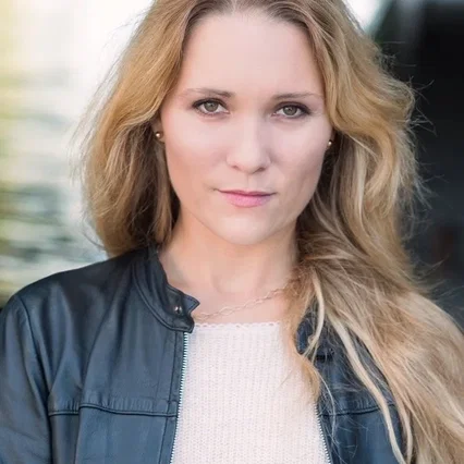  Claire Sermonne