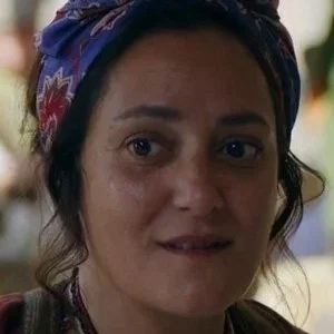  Neshe Demir