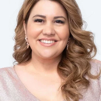  Mariella Savvides 