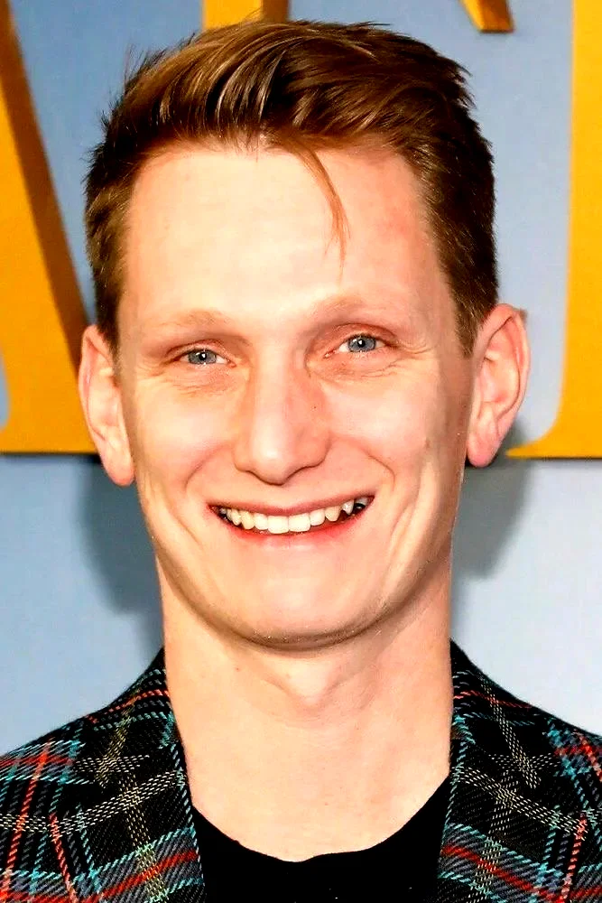  Tom Harper