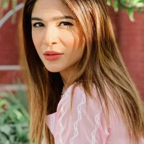 Photo star :  Ayesha Omar
