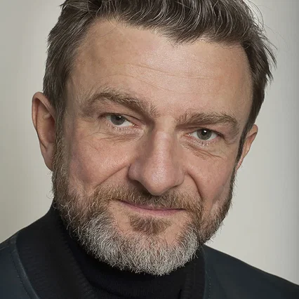  Régis Laroche