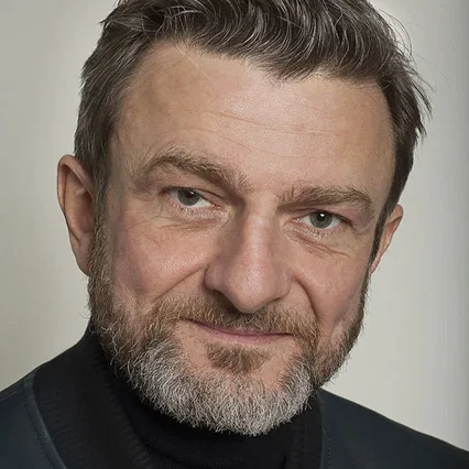  Régis Laroche