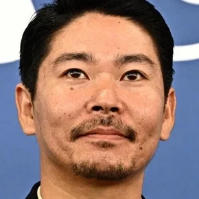 Photo star :  Hitoshi Omika