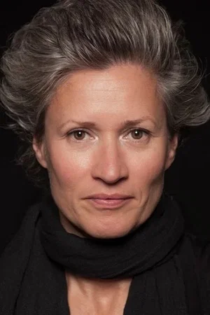  Simone Milsdochter